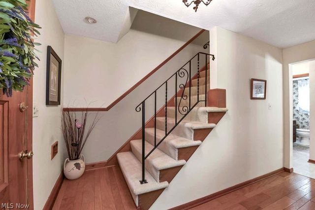 7120 Lakeview Drive, Parma, OH 44129