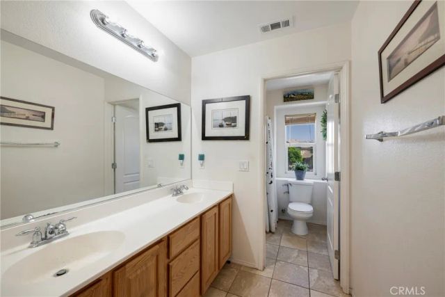 3819 Saint Austell, Perris, CA 92571