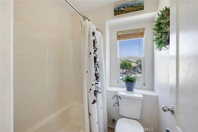 3819 Saint Austell, Perris, CA 92571
