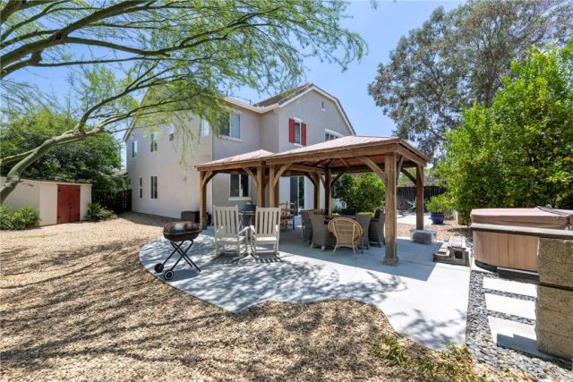 3819 Saint Austell, Perris, CA 92571