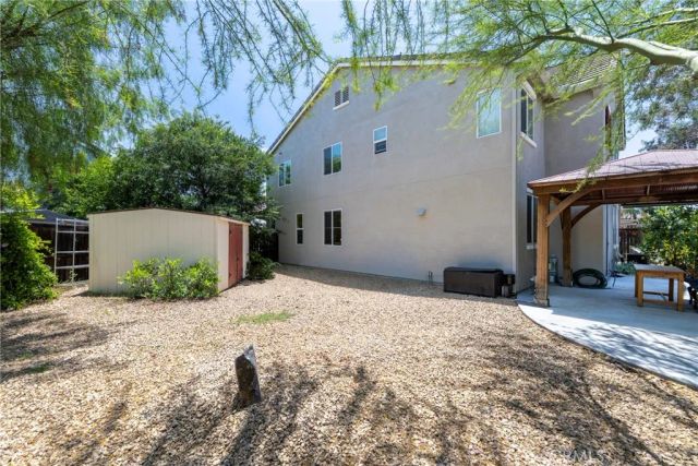 3819 Saint Austell, Perris, CA 92571