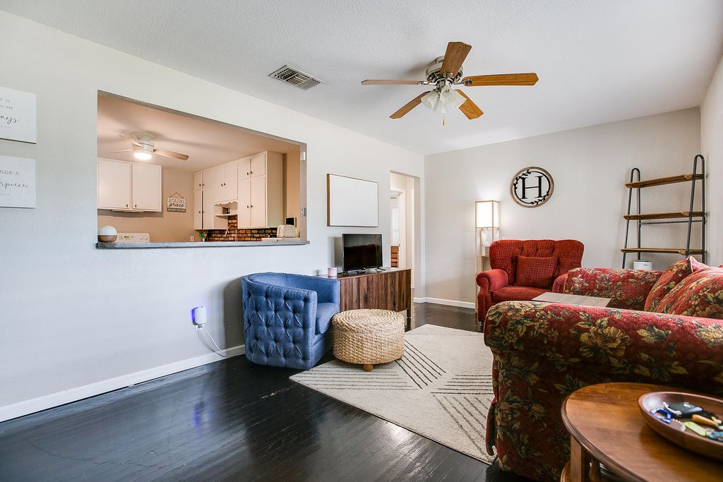 Image 1 of property listing at 2646 W Harris Avenue, San Angelo, TX 76901