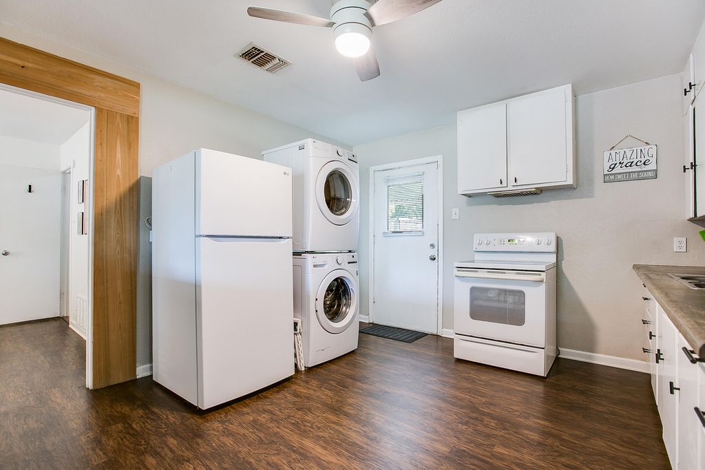Image 7 of property listing at 2646 W Harris Avenue, San Angelo, TX 76901