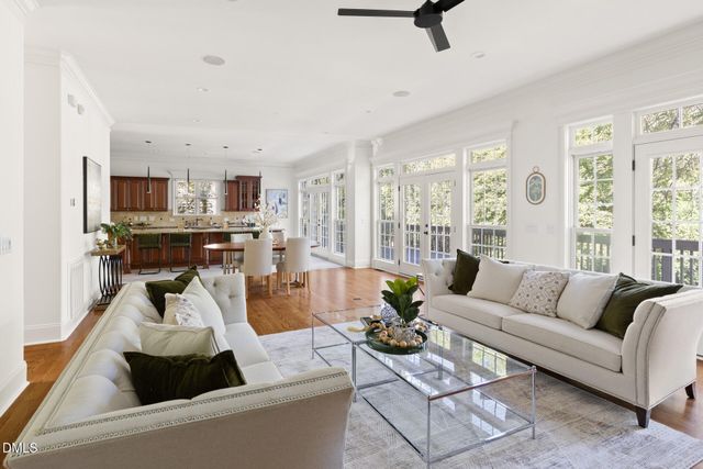 135 North Street, Chapel Hill, NC 27514