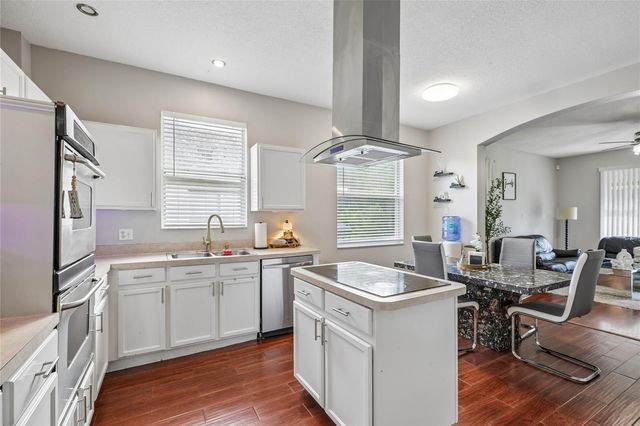 1982 LOCUST BERRY DRIVE, Kissimmee, FL 34743
