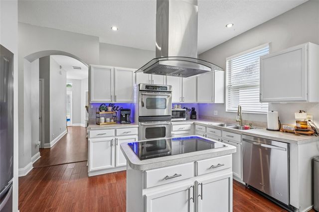 1982 LOCUST BERRY DRIVE, Kissimmee, FL 34743