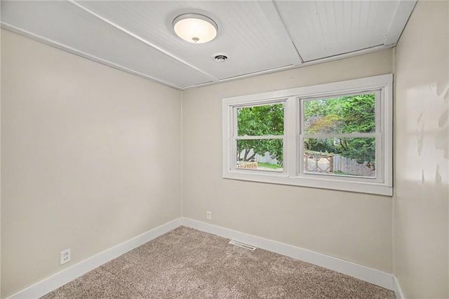 2409 Linden Drive, Kansas City, KS 66106