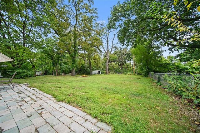2409 Linden Drive, Kansas City, KS 66106