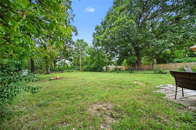 2409 Linden Drive, Kansas City, KS 66106