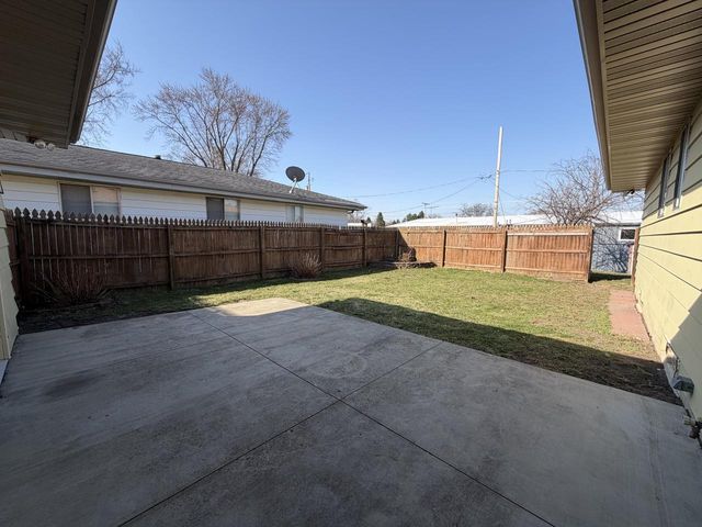 1624 State STREET, Union Grove, WI 53182