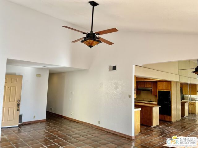 2657 N Whitewater Club Drive, Palm Springs, CA 92262