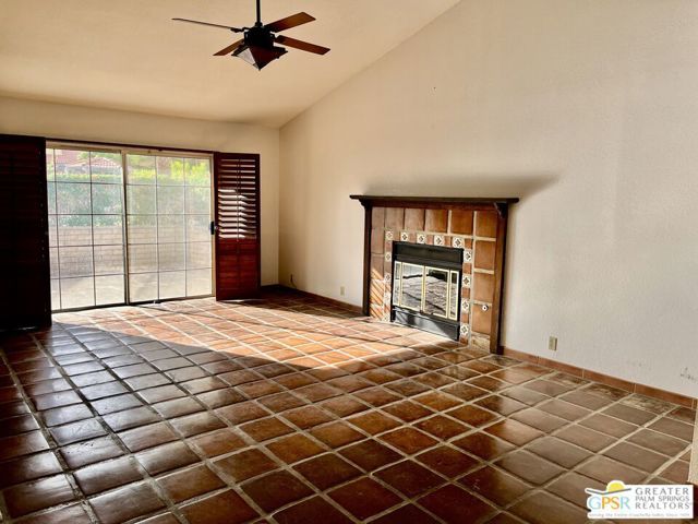 2657 N Whitewater Club Drive, Palm Springs, CA 92262