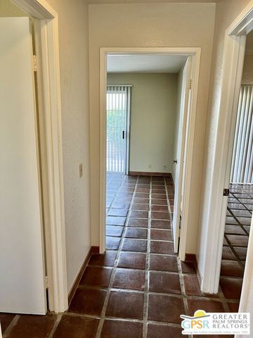 2657 N Whitewater Club Drive, Palm Springs, CA 92262