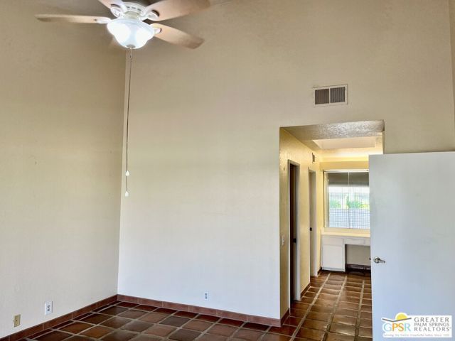 2657 N Whitewater Club Drive, Palm Springs, CA 92262