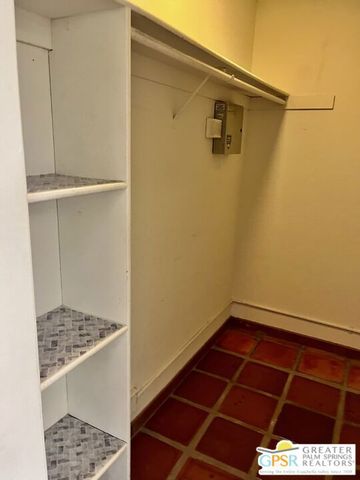 2657 N Whitewater Club Drive, Palm Springs, CA 92262