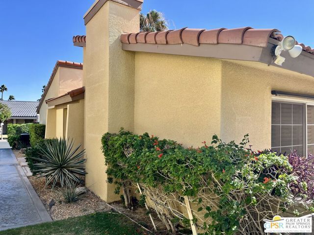 2657 N Whitewater Club Drive, Palm Springs, CA 92262