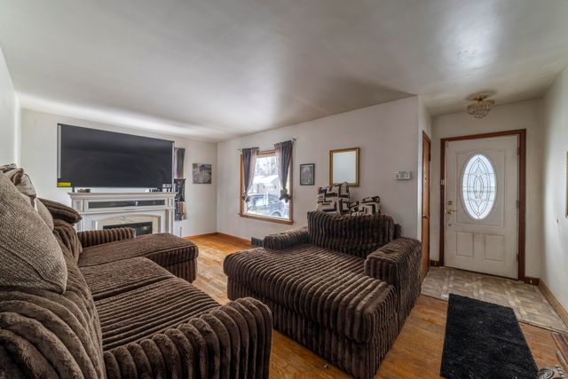 132 Hendricks Street, Michigan City, IN 46360