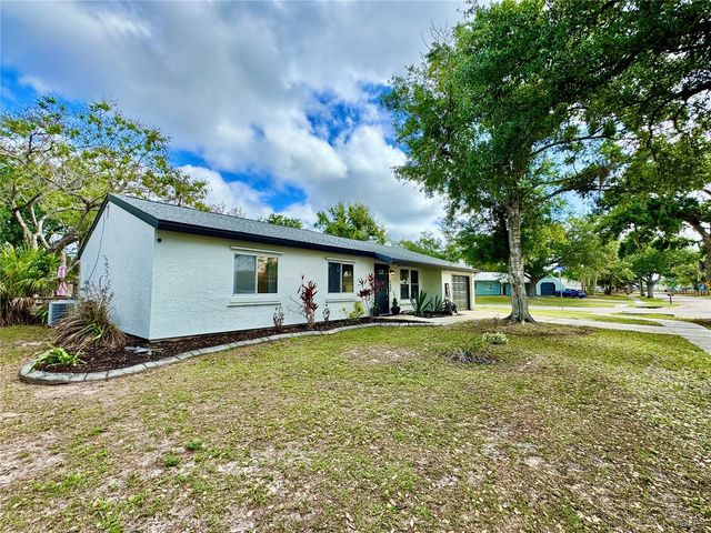 4400 MCKIBBEN DRIVE, North Port, FL 34287