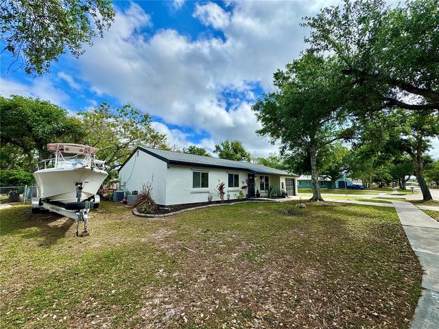 4400 MCKIBBEN DRIVE, North Port, FL 34287