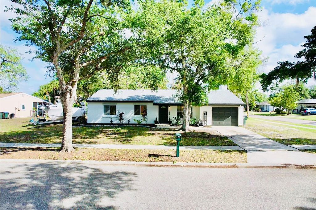 4400 MCKIBBEN DRIVE, North Port, FL 34287