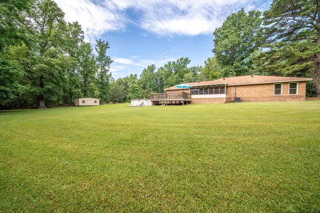 555 Shenandoah Drive, Cataula, GA 31804