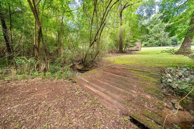 555 Shenandoah Drive, Cataula, GA 31804