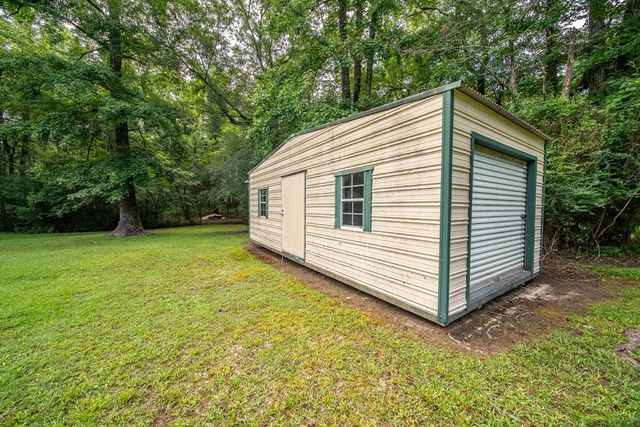 555 Shenandoah Drive, Cataula, GA 31804
