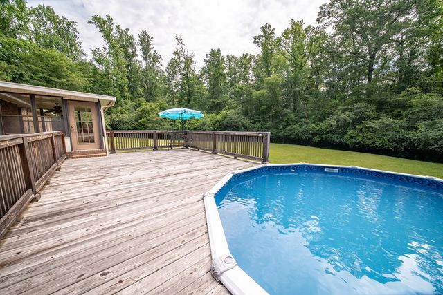 555 Shenandoah Drive, Cataula, GA 31804