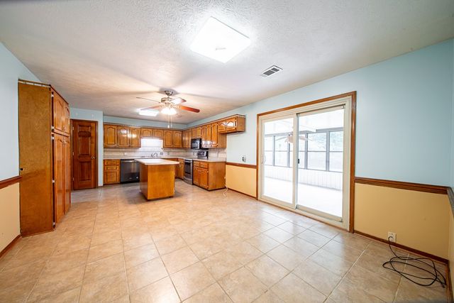 555 Shenandoah Drive, Cataula, GA 31804
