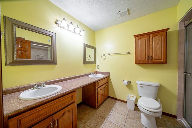 555 Shenandoah Drive, Cataula, GA 31804