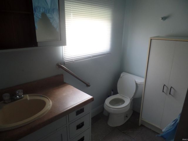 226 Ohio Street, Worthington, IN 47471