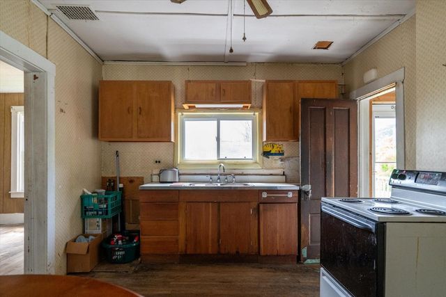 14 Anderson Street, West Rutland, VT 05777