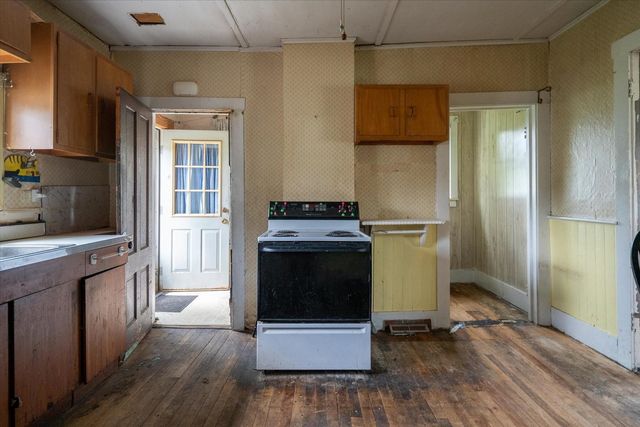 14 Anderson Street, West Rutland, VT 05777