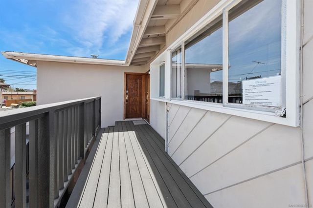 82 Crystal Dr, San Diego, CA 92109