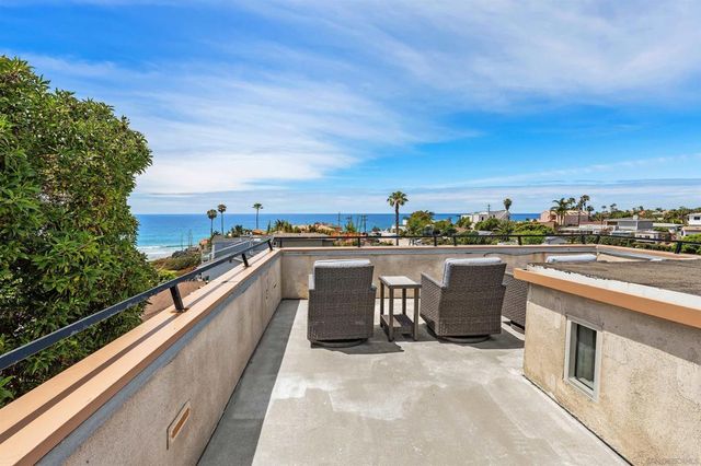 82 Crystal Dr, San Diego, CA 92109