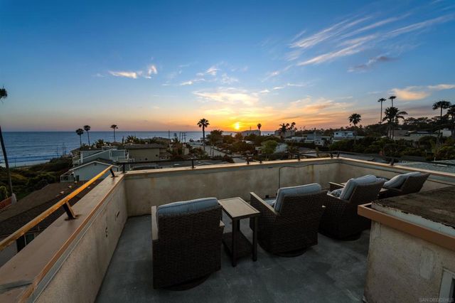 82 Crystal Dr, San Diego, CA 92109