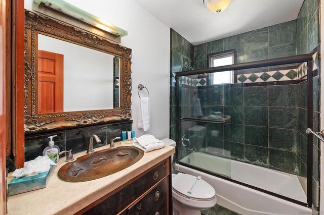 82 Crystal Dr, San Diego, CA 92109
