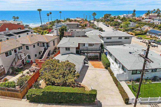 82 Crystal Dr, San Diego, CA 92109