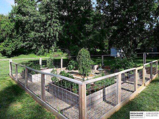 3214 N 78 Street, Omaha, NE 68134