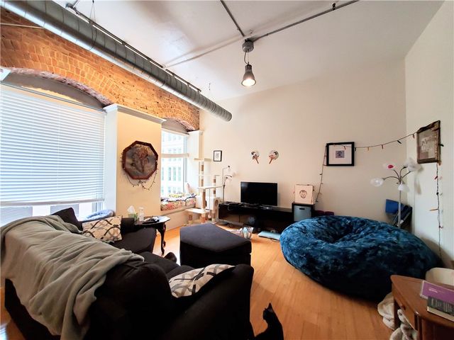 11 5th Ave 402, Downtown Pgh, PA 15222