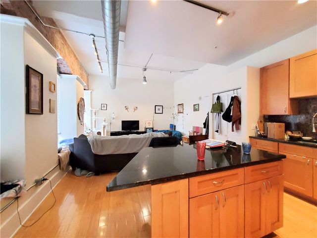 11 5th Ave 402, Downtown Pgh, PA 15222