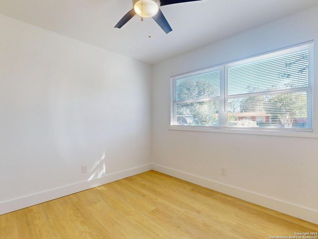 215 Artemis, San Antonio, TX 78218