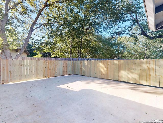 215 Artemis, San Antonio, TX 78218
