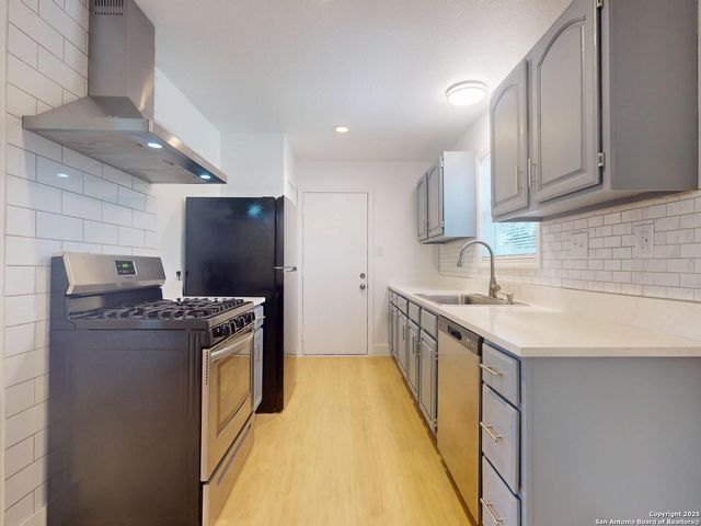 215 Artemis, San Antonio, TX 78218