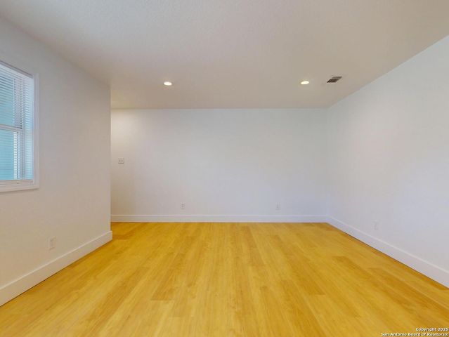 215 Artemis, San Antonio, TX 78218