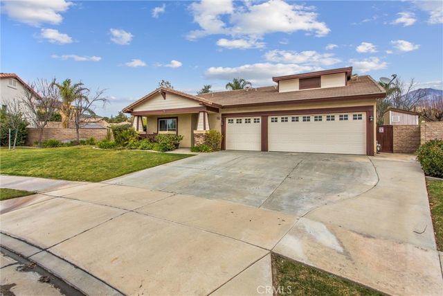 11568 Deerfield Drive, Yucaipa, CA 92399