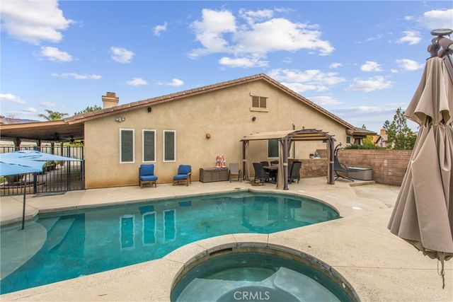 11568 Deerfield Drive, Yucaipa, CA 92399