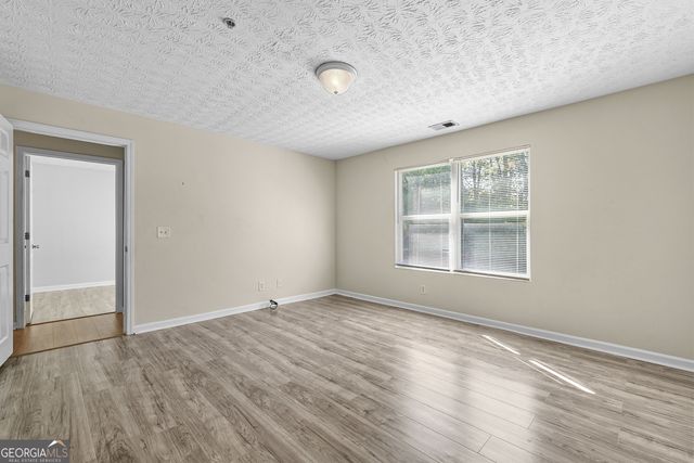 1202 Fairington Village Drive, Lithonia, GA 30038