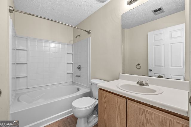 1202 Fairington Village Drive, Lithonia, GA 30038