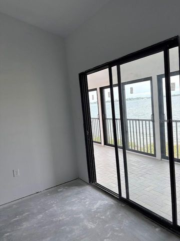 1511 PELICAN POINT DRIVE 280, Sarasota, FL 34231